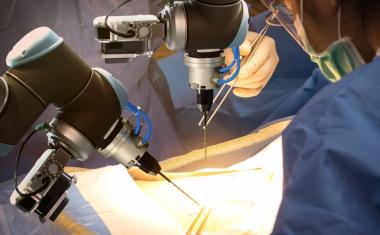 Surgery robots set to learn how to better assist