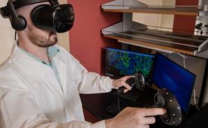 显微镜和虚拟现实技术阐明了治疗疾病的新方法
