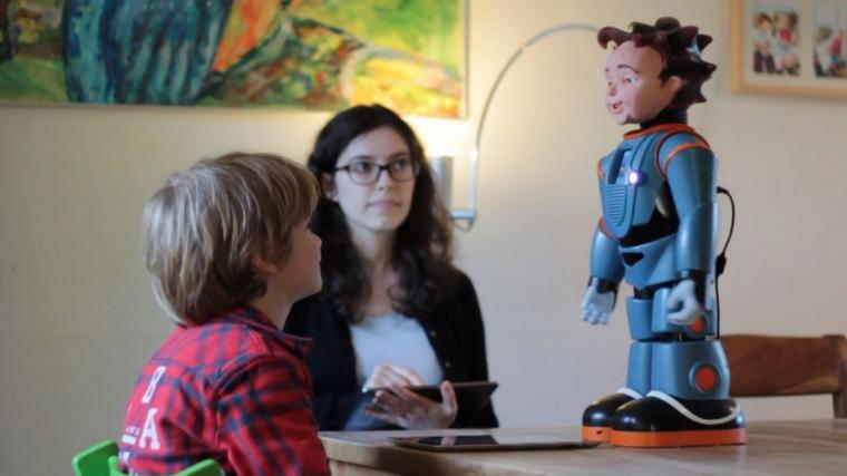 特文特大学将机器人长期用于(特殊)教育。