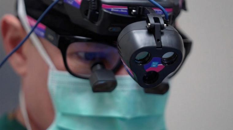 可穿戴技术为神经外科医生切除肿瘤提供了新工具。