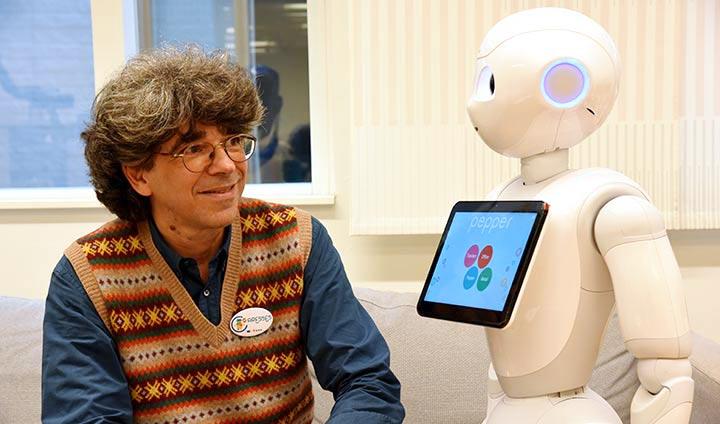 Alessandro Saffiotti坚信未来的机器人会发挥更多的作用...