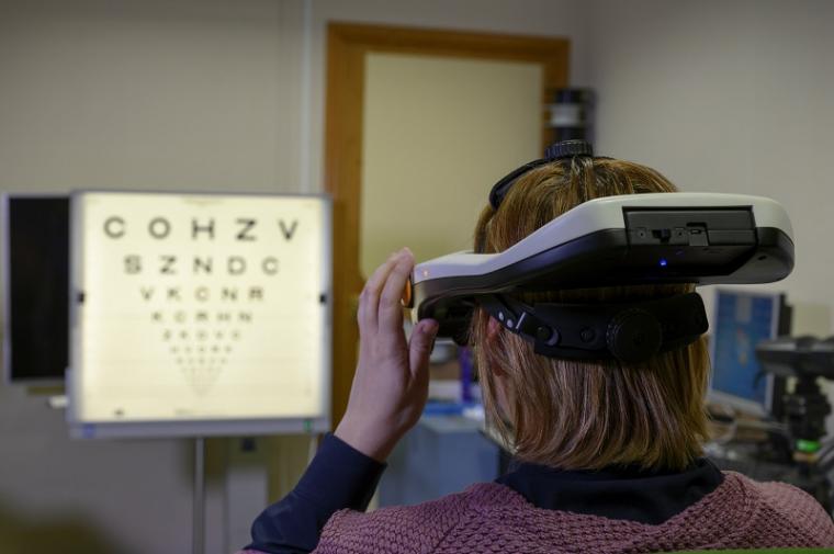 新系统SimVis允许患者体验他们的视力将如何……